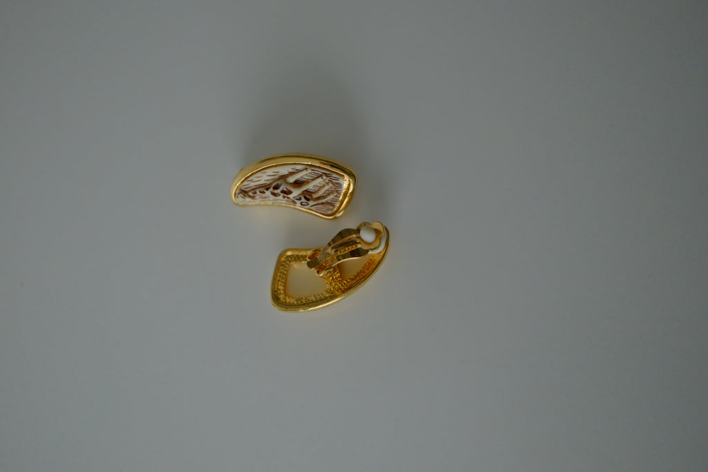 Vintage Gold Tone Giraffe Earrings