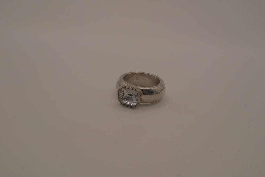 Vintage chunky silver ring with an emerald-cut clear stone