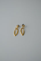 Vintage Gold Tone Interlocking Drop Earrings