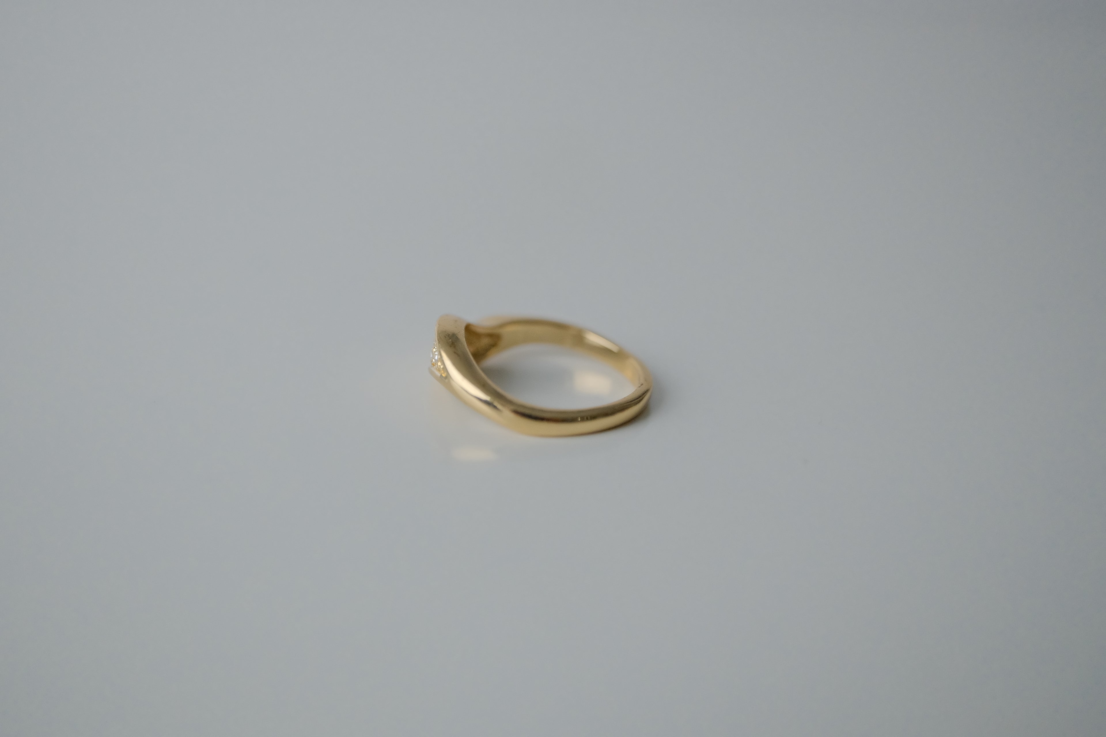 Vintage Gold Wave Rhinestone Ring