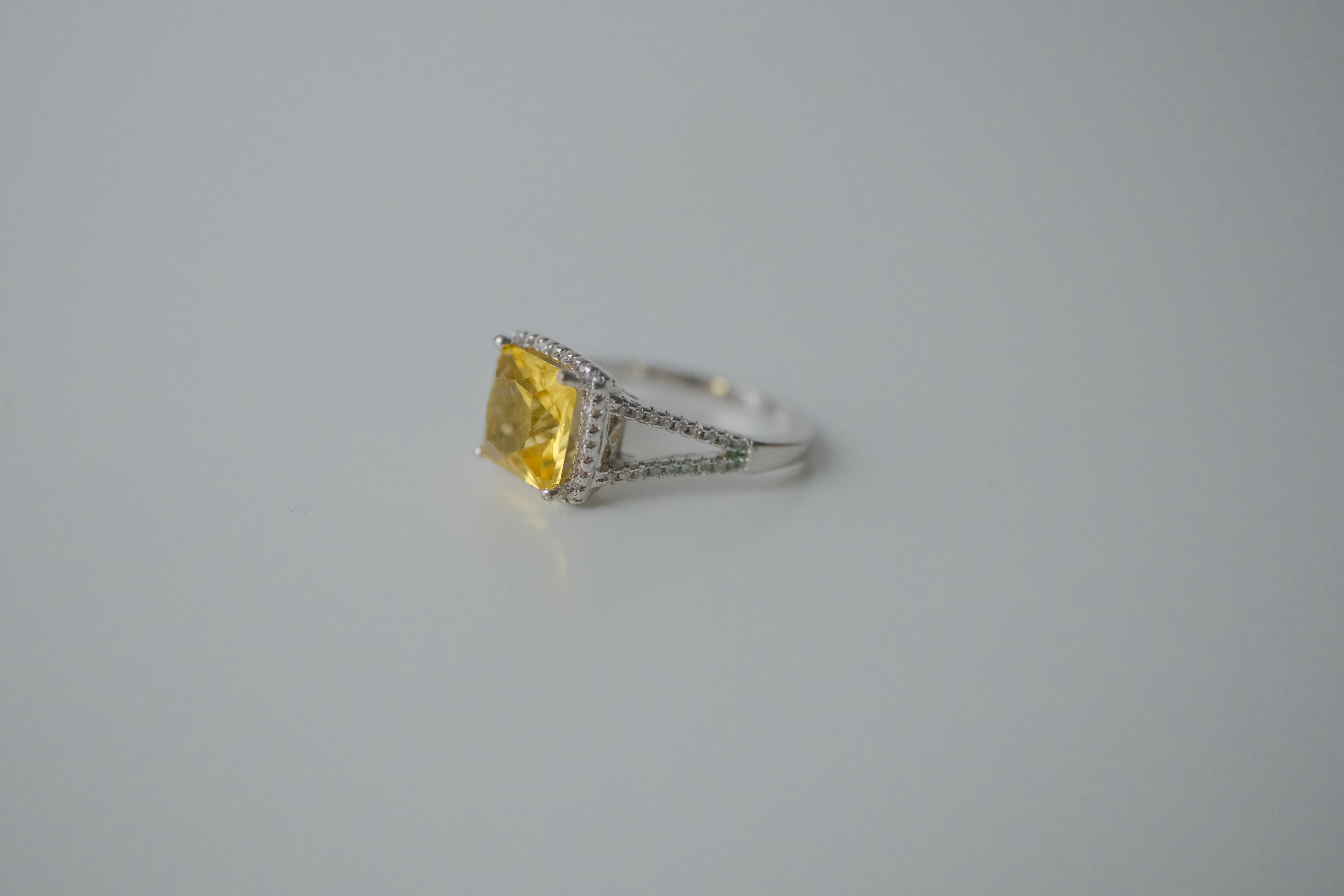 Yellow Sapphire Silver Rhinestone Ring
