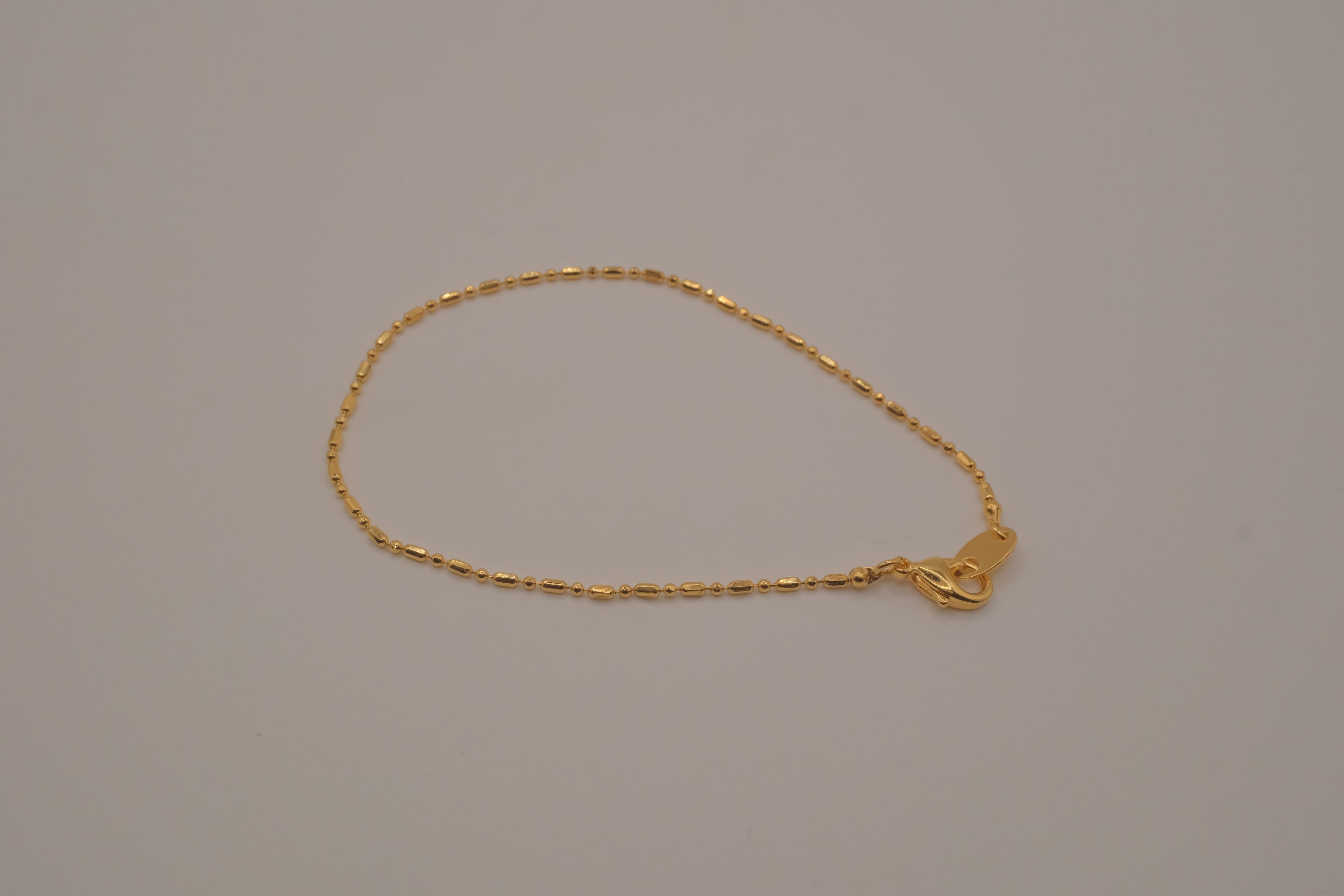 Vintage Avon Oval bar and bead link dainty chain bracelet