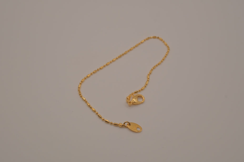 Vintage Avon Oval bar and bead link dainty chain bracelet