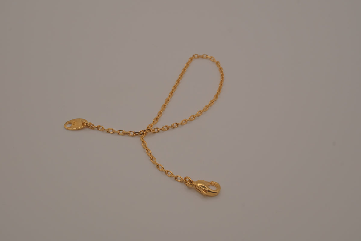 Vintage Avon minimalist gold cable chain bracelet