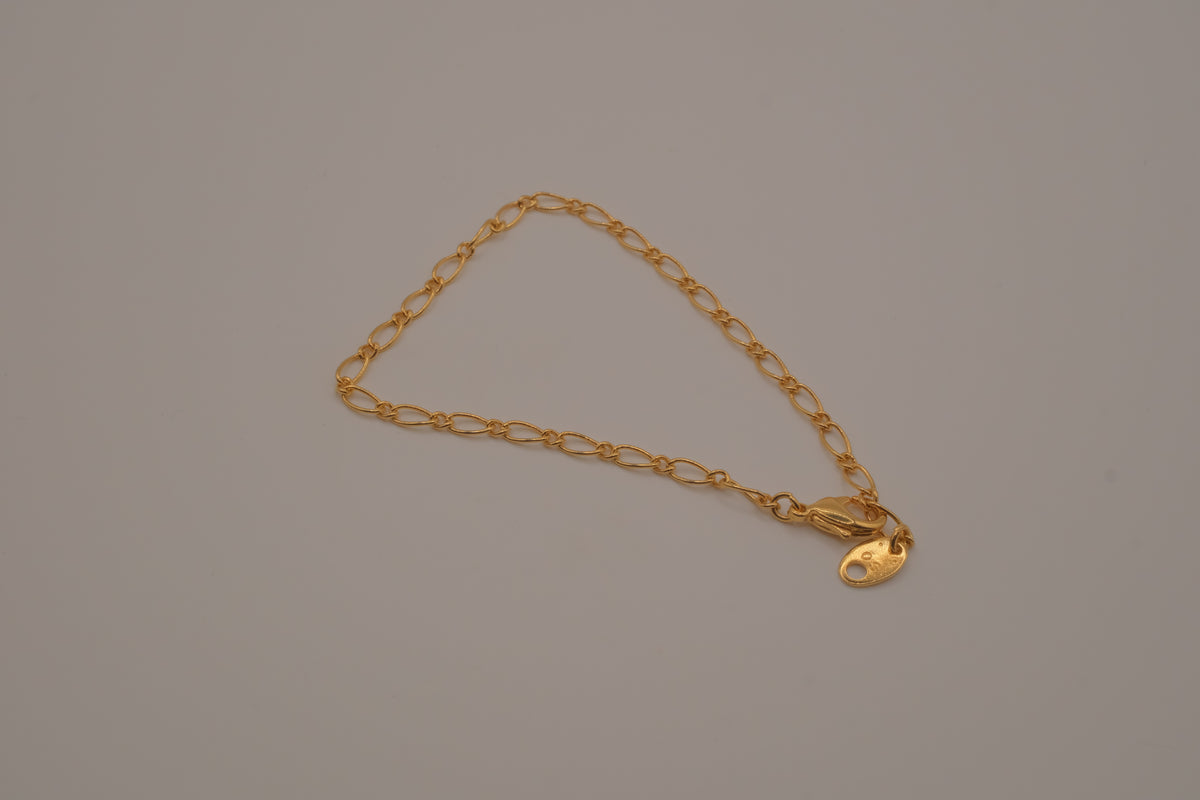 Vintage Avon minimalist classic gold link chain bracelet