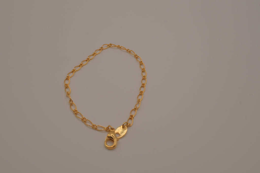 Vintage Avon minimalist classic gold link chain bracelet