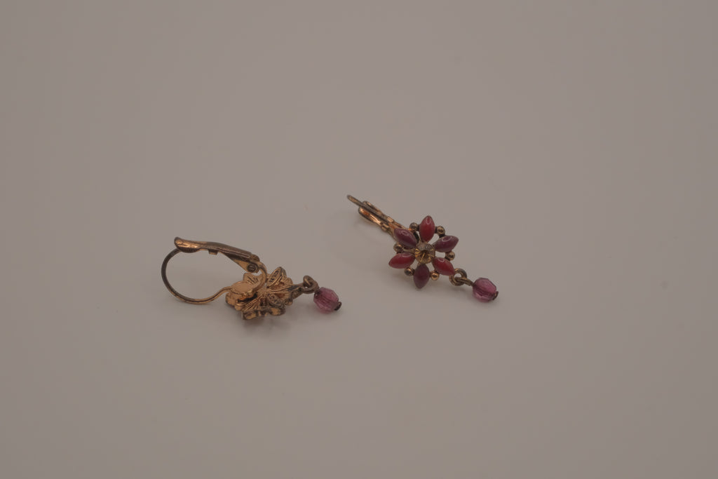 Vintage Avon floral dangle earrings