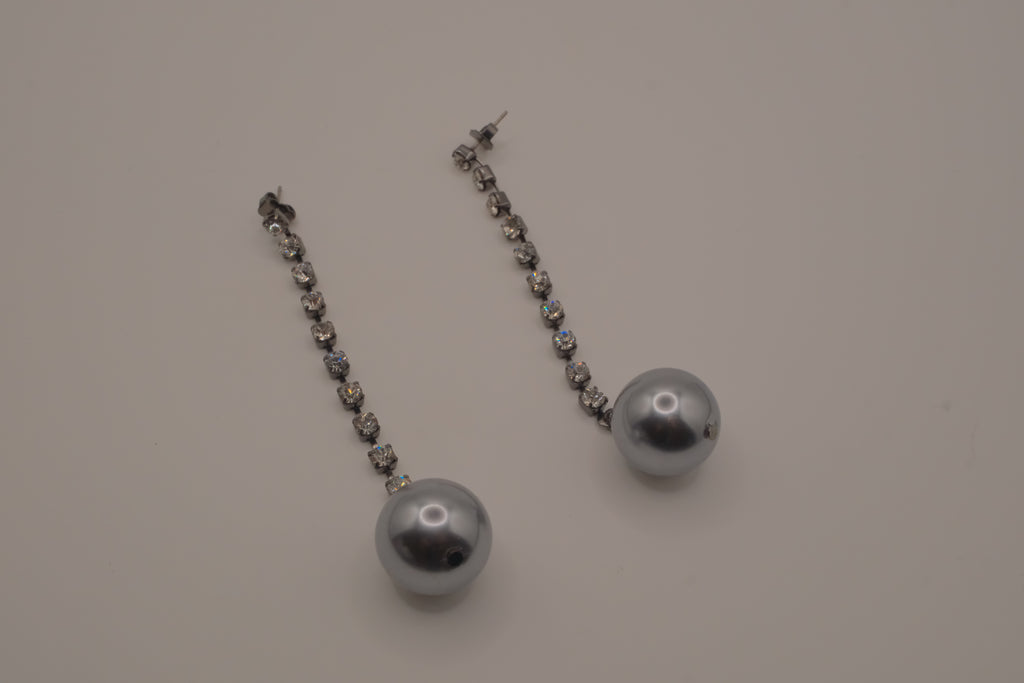 Vintage Avon Grey "Glam Star" drop earrings