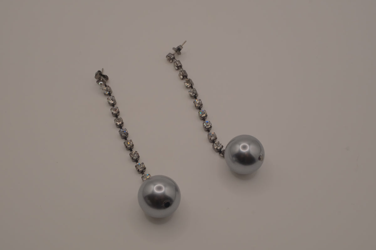 Vintage Avon Grey "Glam Star" drop earrings