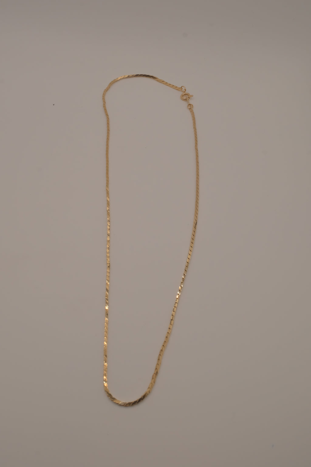 Vintage Avon sleek cobra Chain necklace