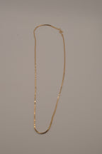 Vintage Avon sleek cobra Chain necklace