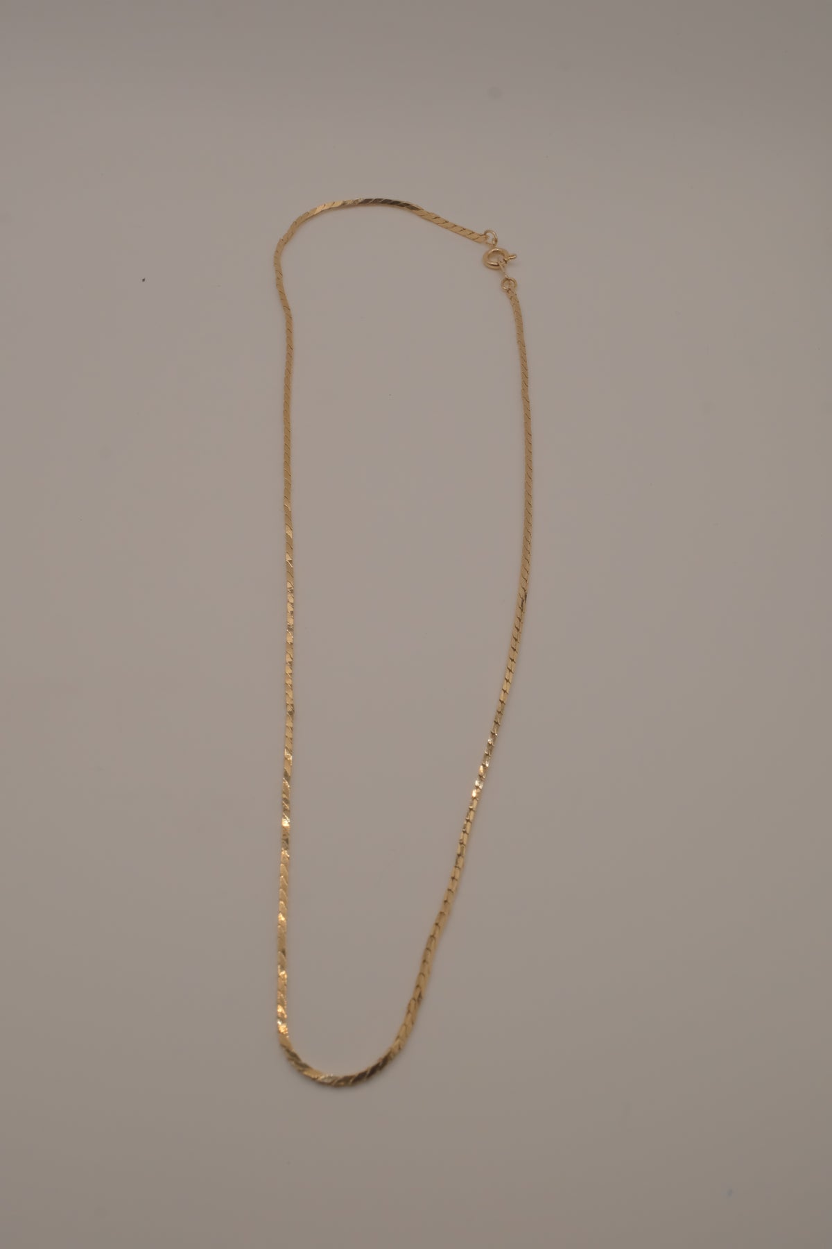 Vintage Avon sleek cobra Chain necklace