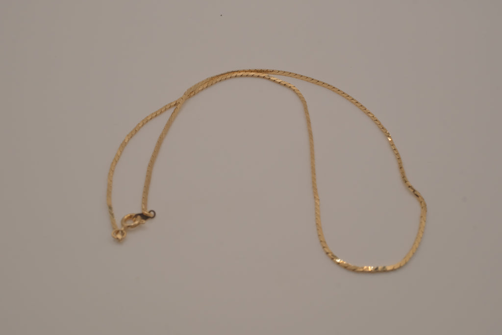 Vintage Avon sleek cobra Chain necklace