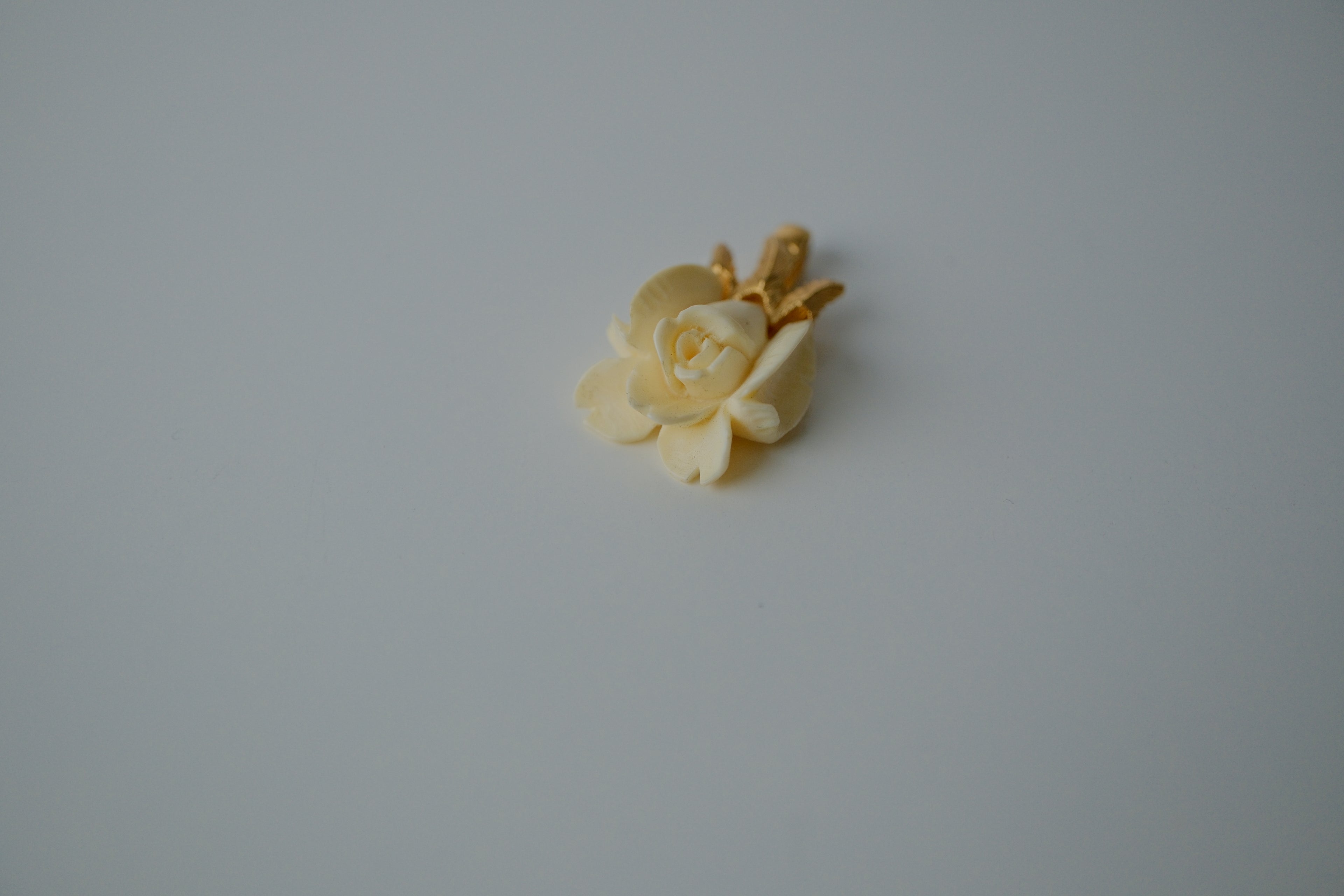 Vintage Ivory Rose Flower pendant