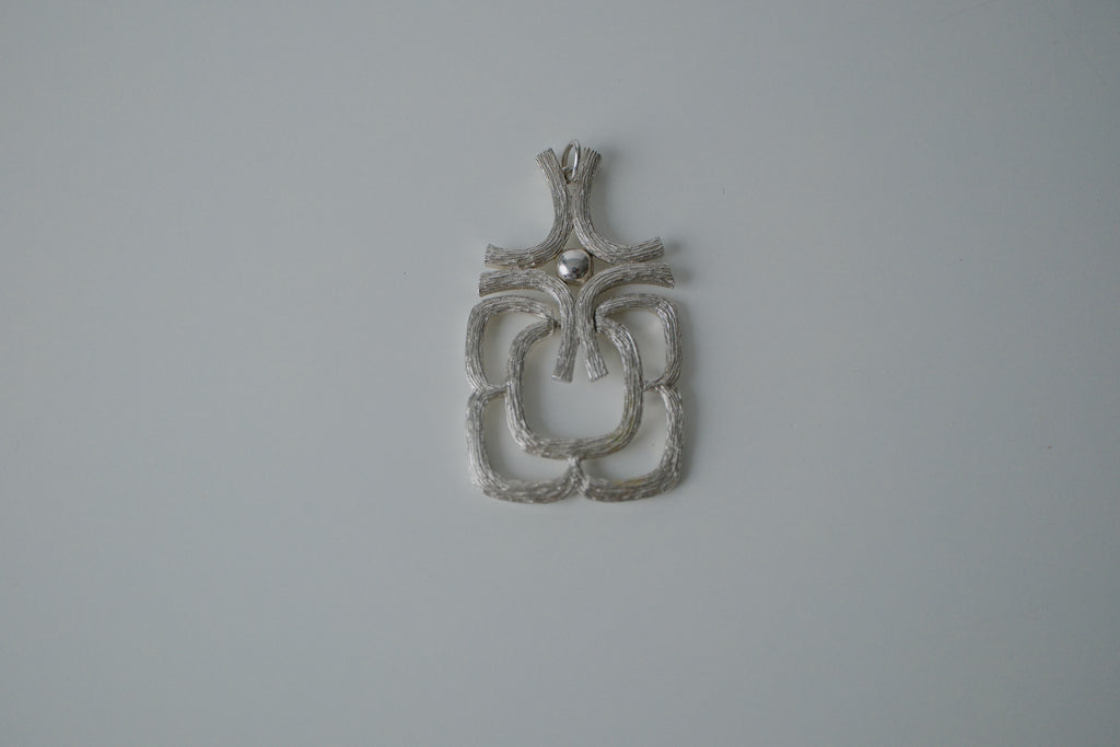 Vintage Avon 70s Mayan Pendant