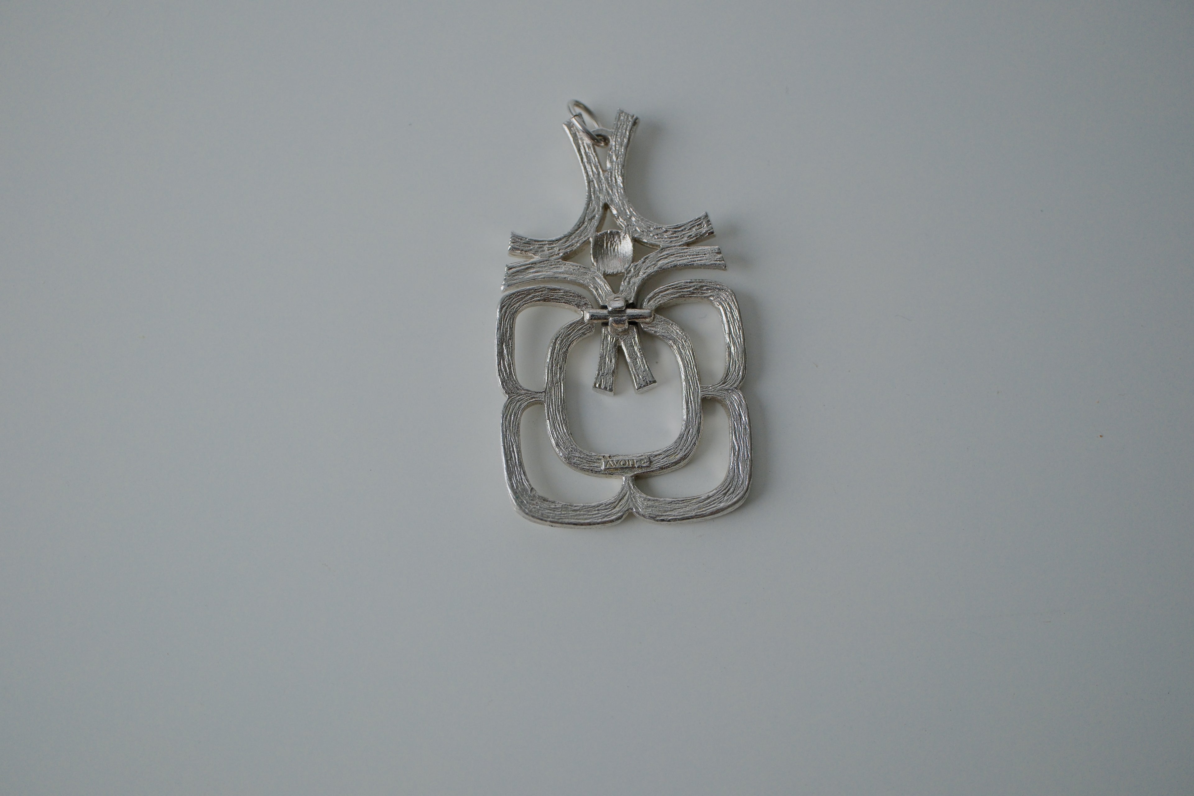 Vintage Avon 70s Mayan Pendant