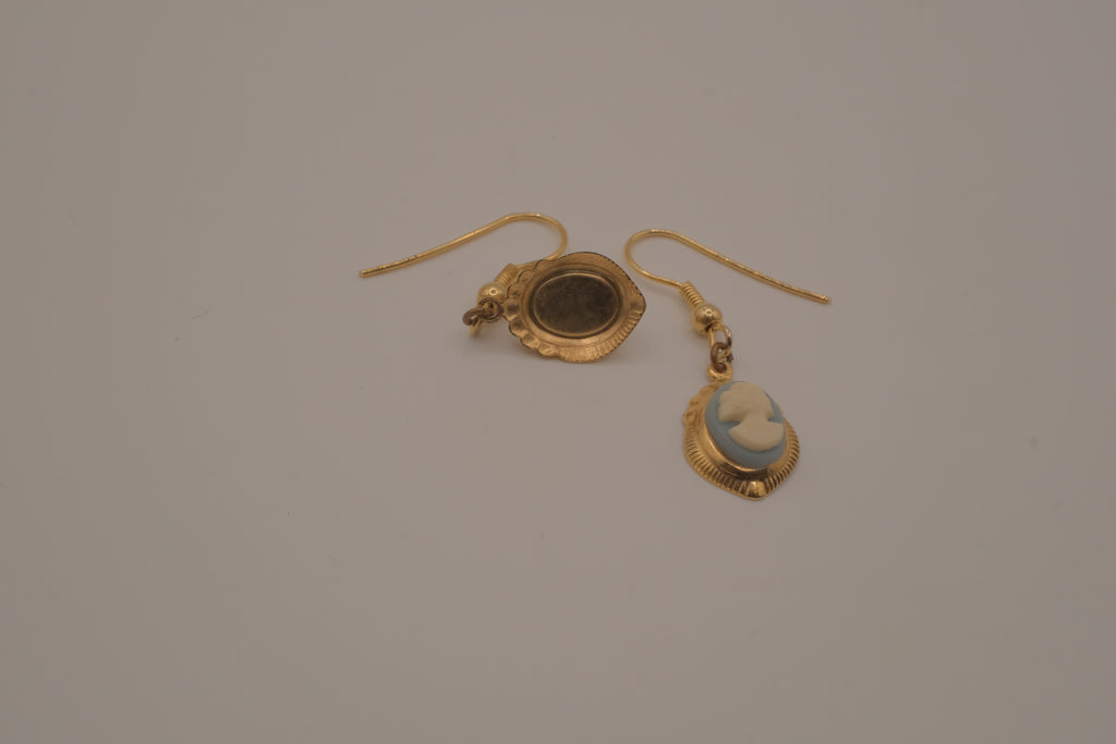 Vintage Blue cameo dangle earrings&nbsp;