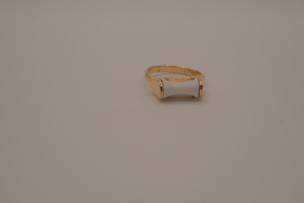 Vintage 1977 Sarah Coventry "Spring Fever" ring