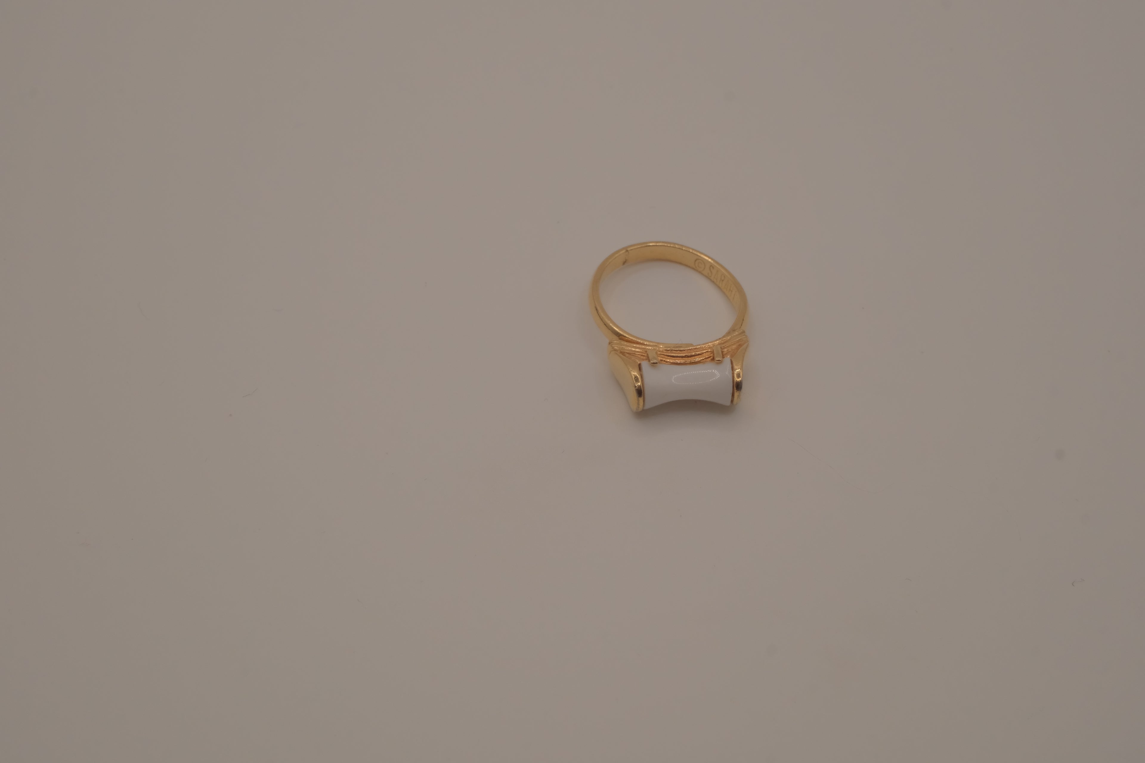 Vintage 1977 Sarah Coventry "Spring Fever" ring