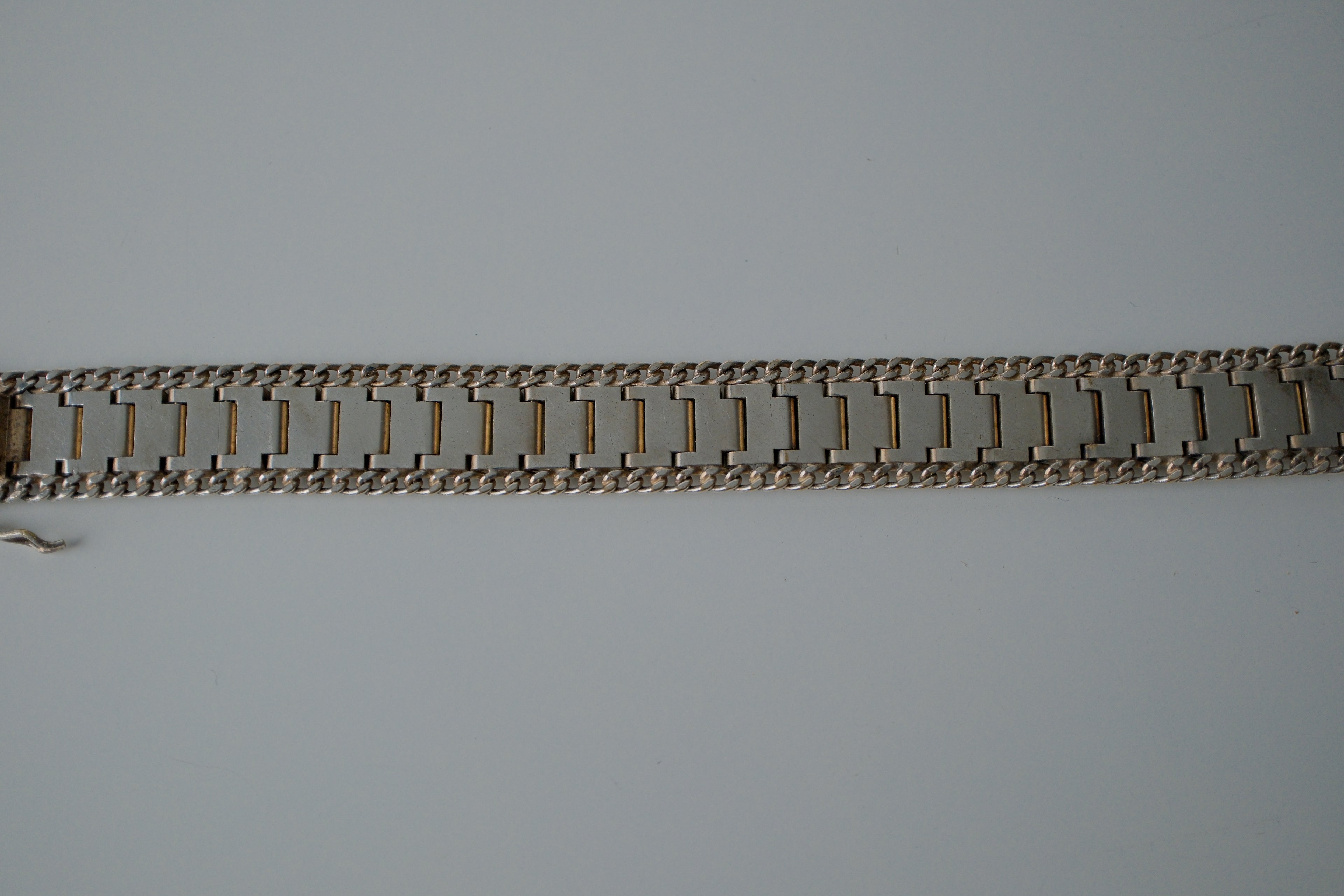 Vintage Silver Link Embossed Bracelet