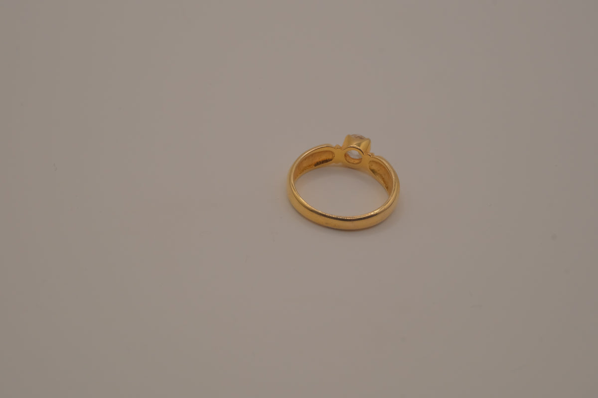 Vintage Sterling silver Gold Plated solitaire ring