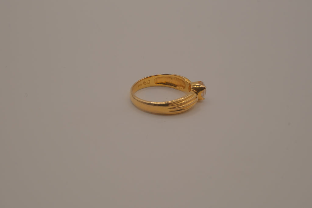 Vintage Sterling silver Gold Plated solitaire ring