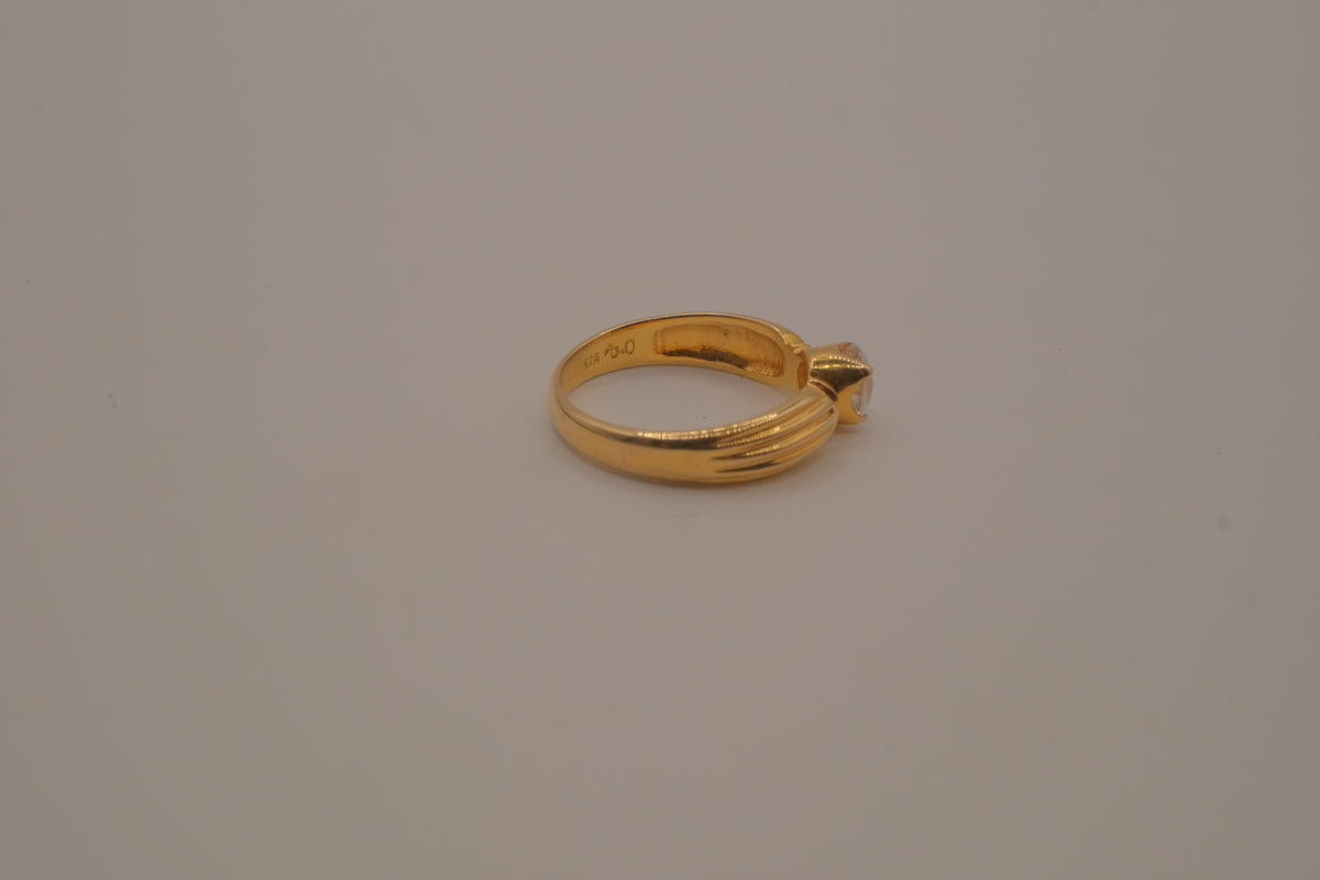 Vintage Sterling silver Gold Plated solitaire ring