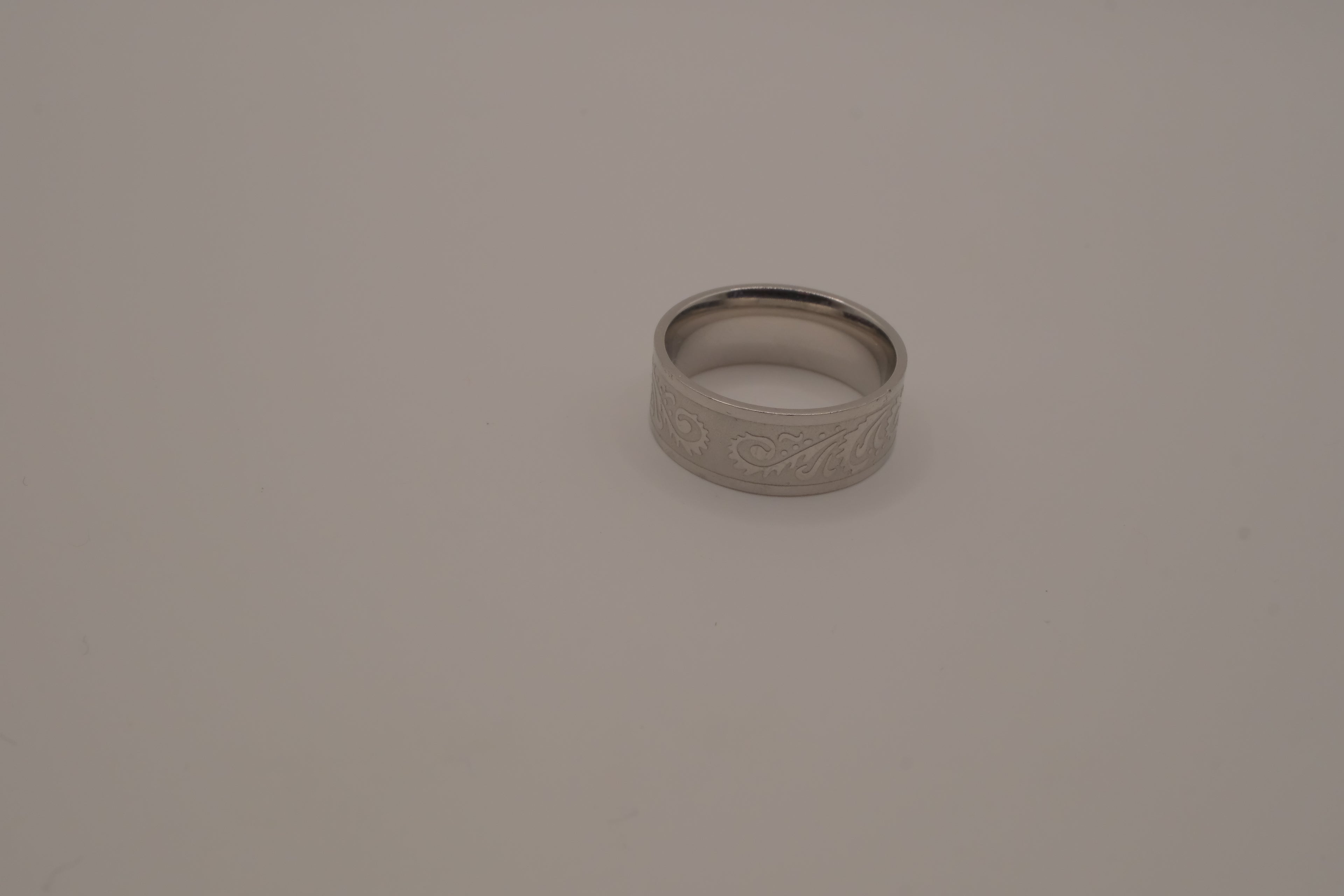 Coin crafted floral scroll pattern ring