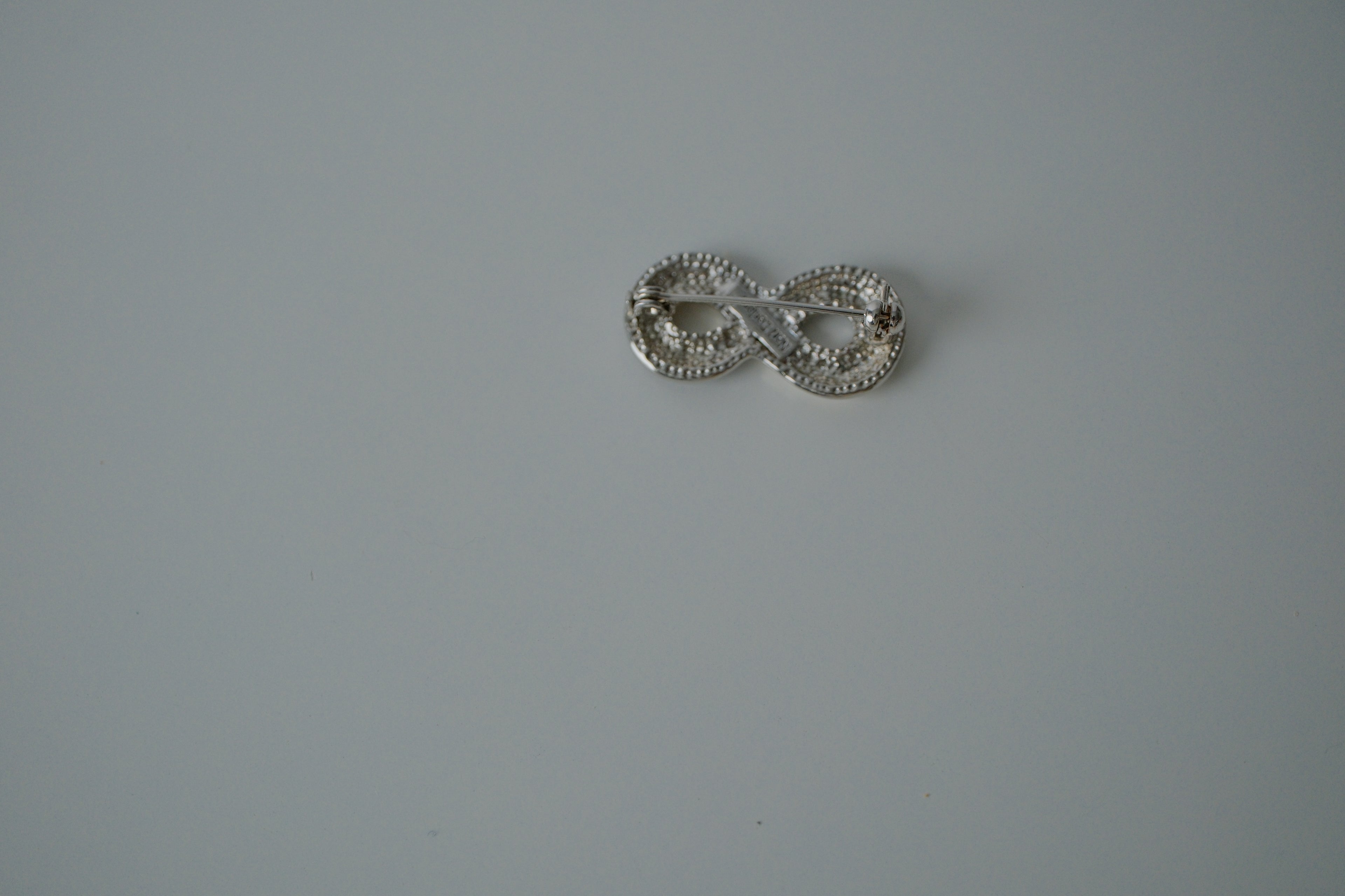 Vintage Enamel Inflity Brooch