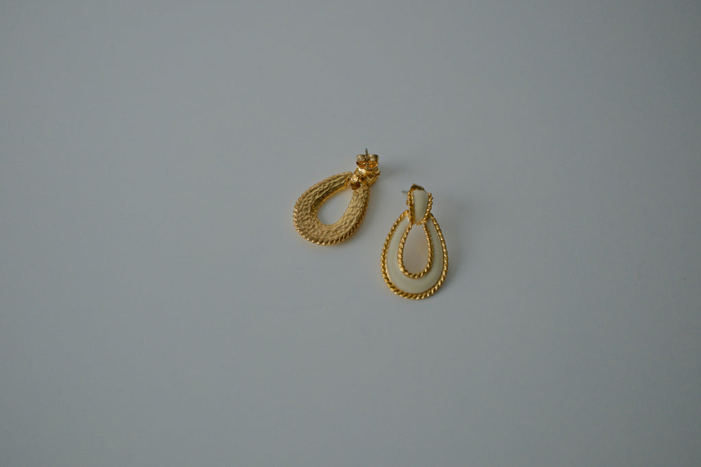 Vintage Beige Enamel Teardrop Earrings