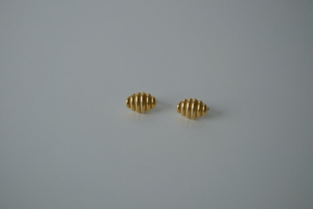 Vintage Gold Ribbed Earrings