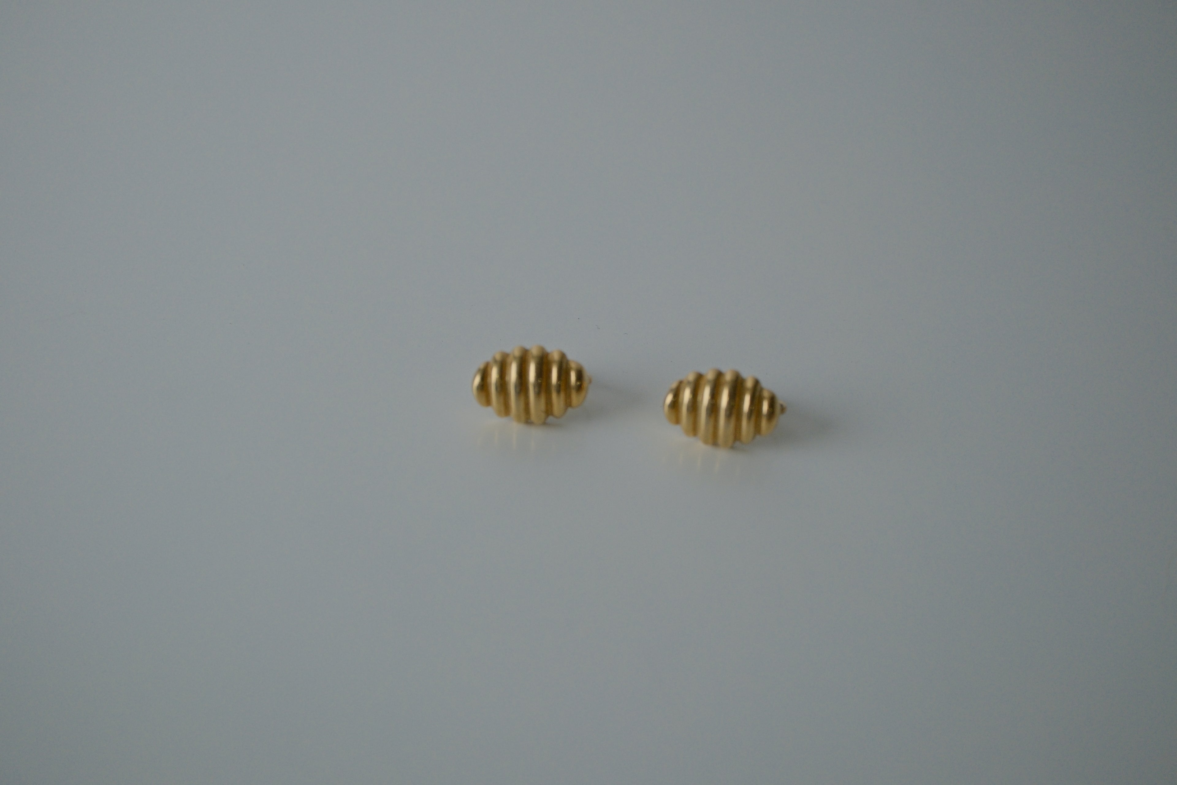Vintage Gold Ribbed Earrings
