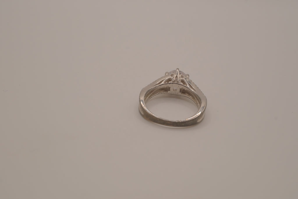 925 Silver Split Shank Engagement/Wedding Ring