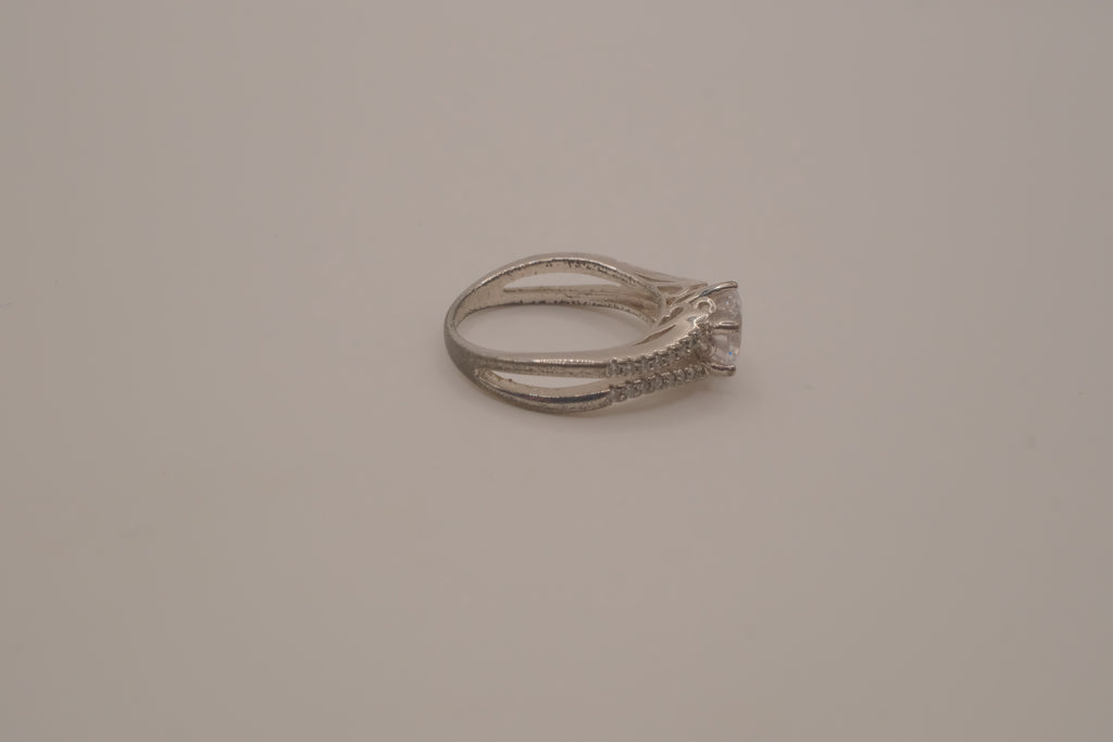 925 Silver Split Shank Engagement/Wedding Ring