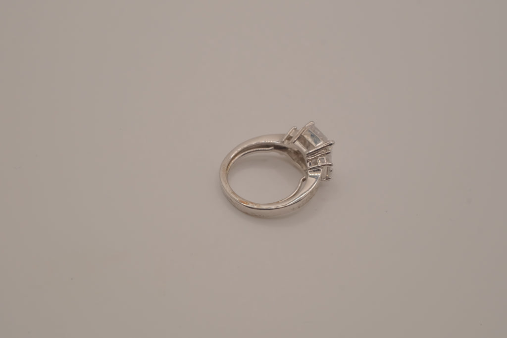 Vintage Avon 3-stone "Engaging CZ" ring