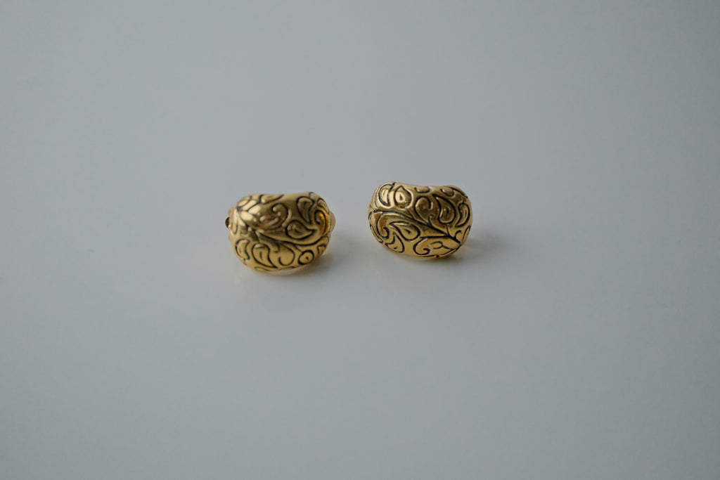 Vintage Gold Tone Swirl Clip-On Earrings