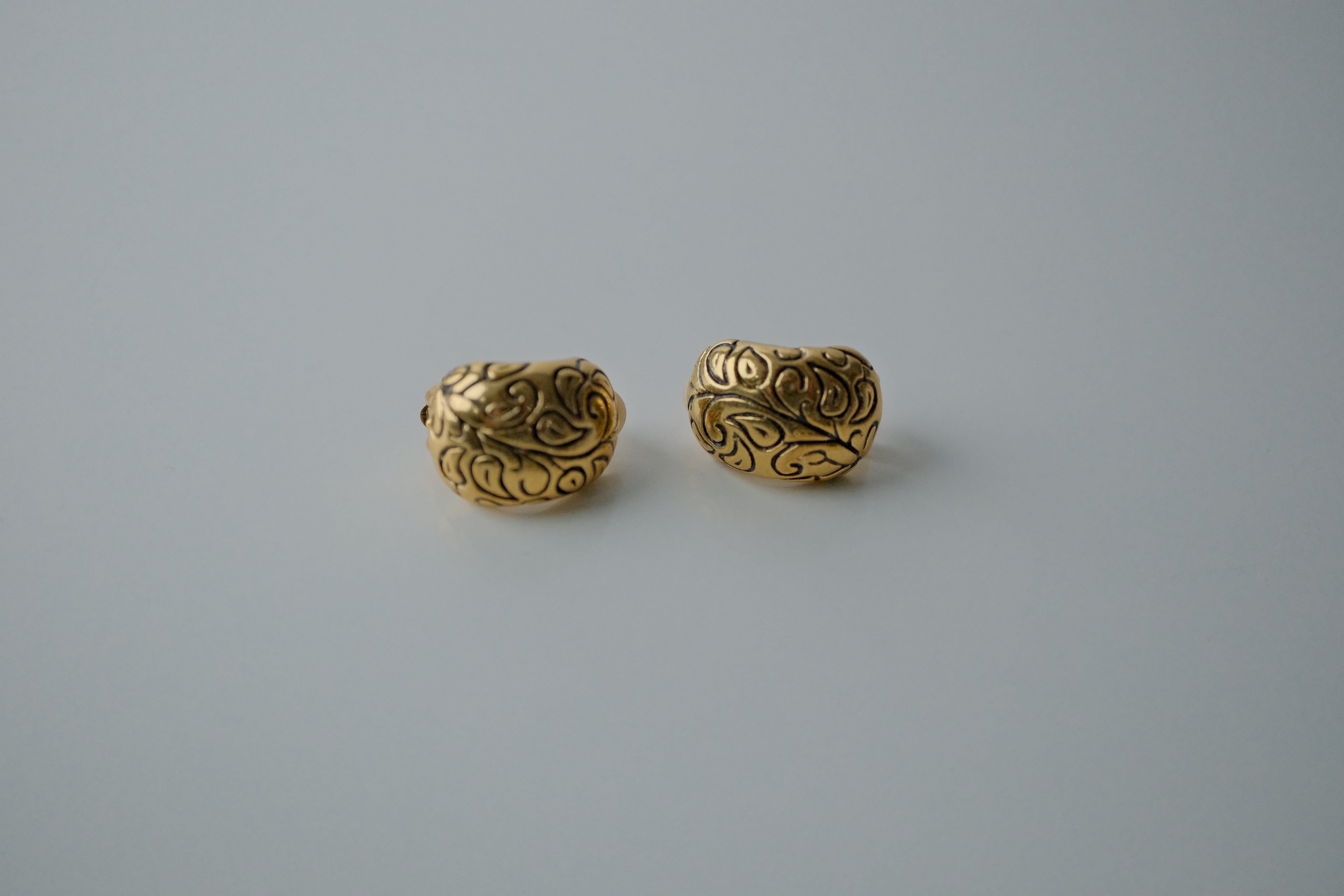 Vintage Gold Tone Swirl Clip-On Earrings