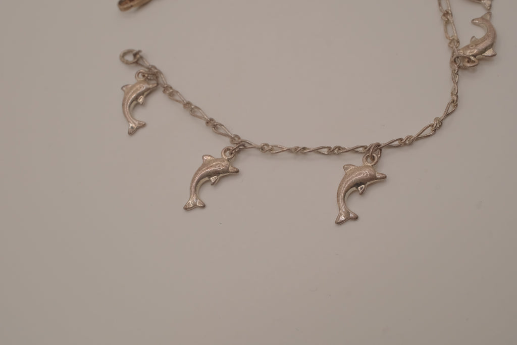 Vintage silver tone dolphin charm bracelet