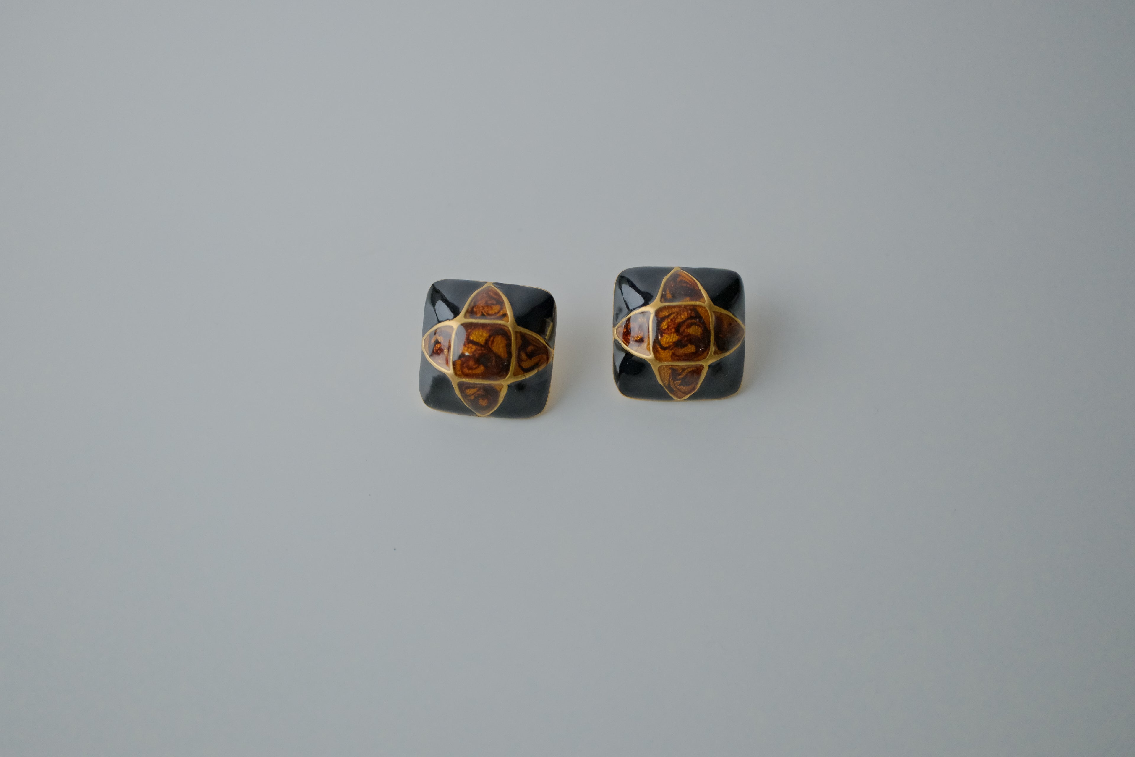 Vintage Black and Amber Inlay Earrings