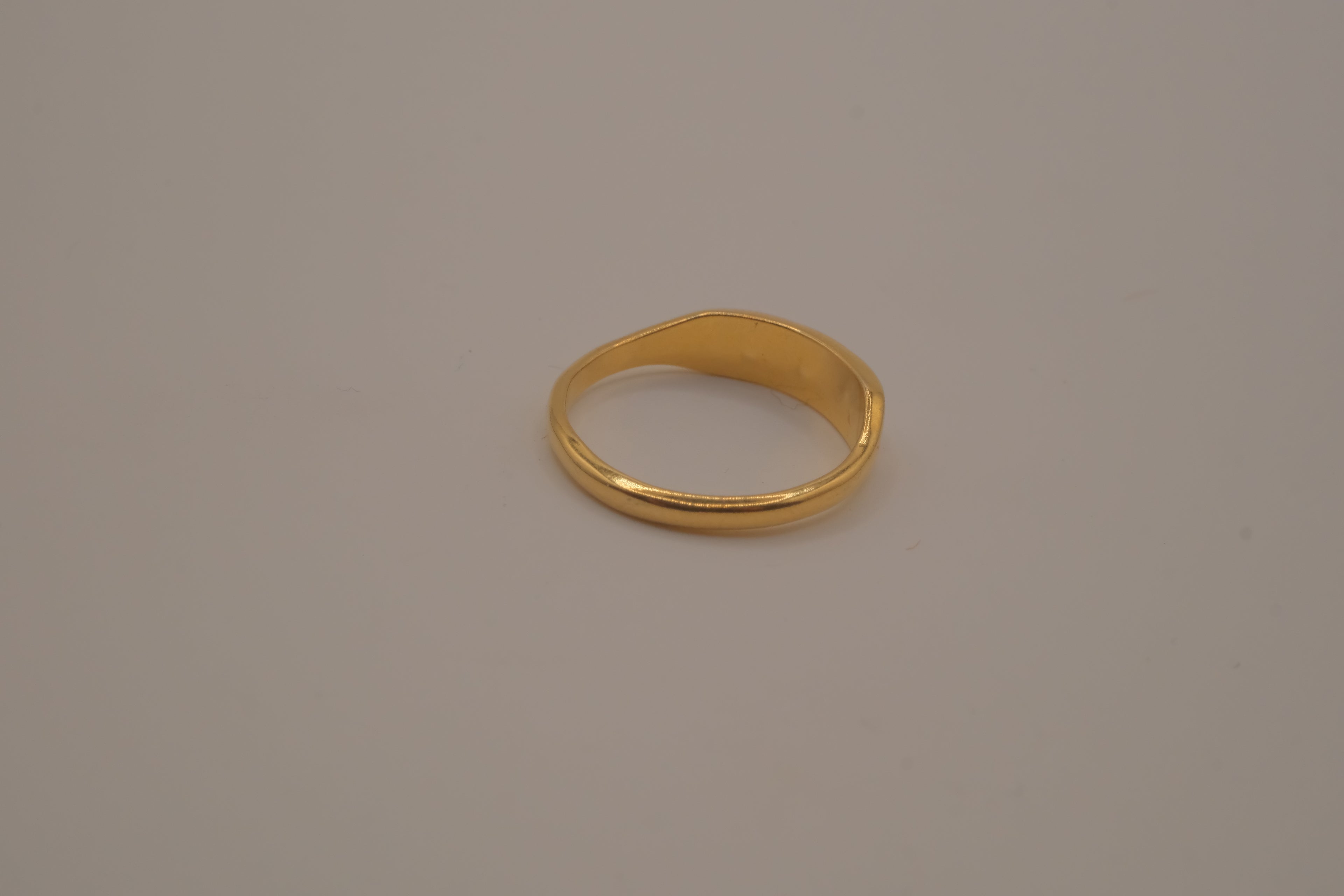 Victorian-style gold tone trilogy ring