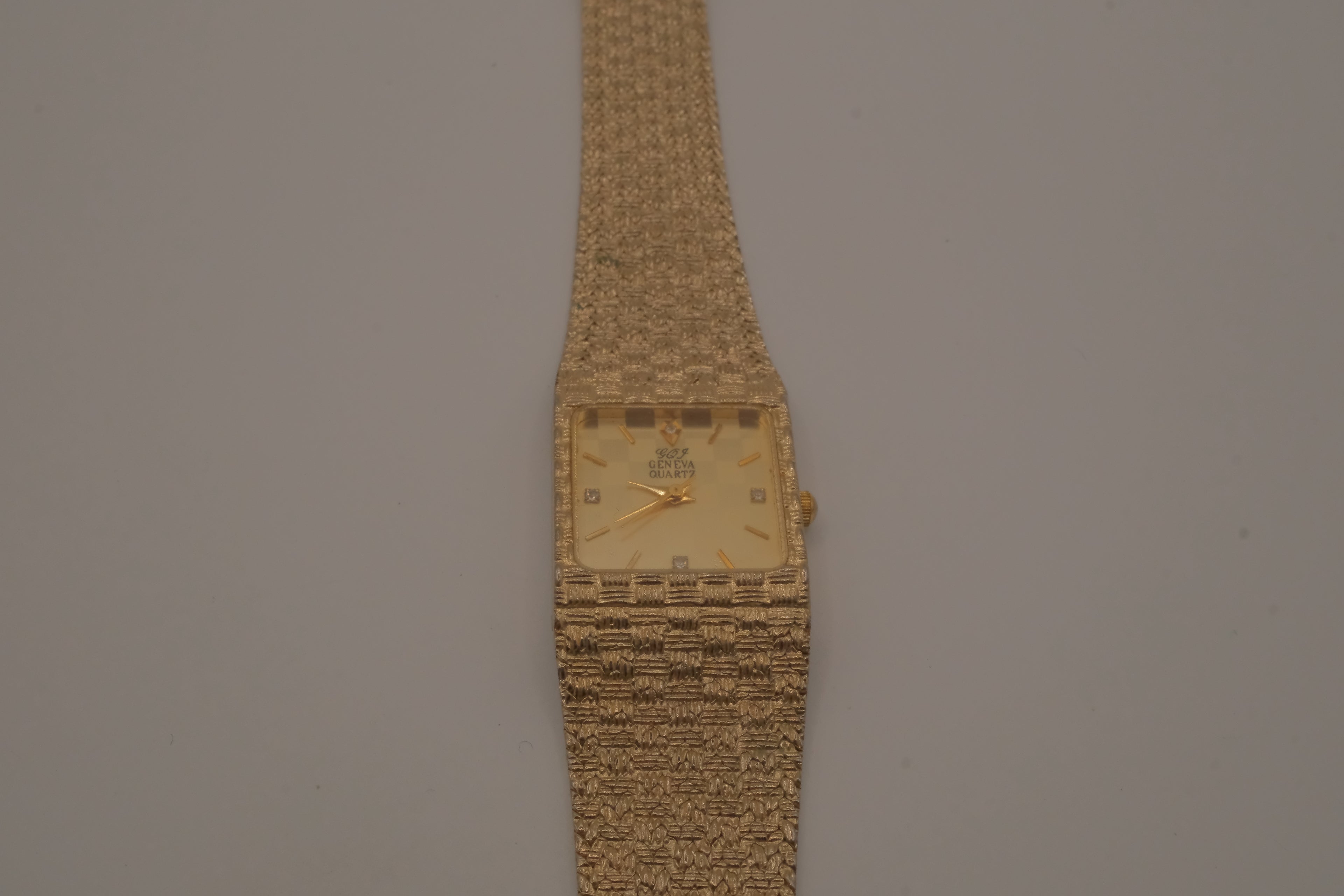 Vintage Geneve Gold quartz dress watch