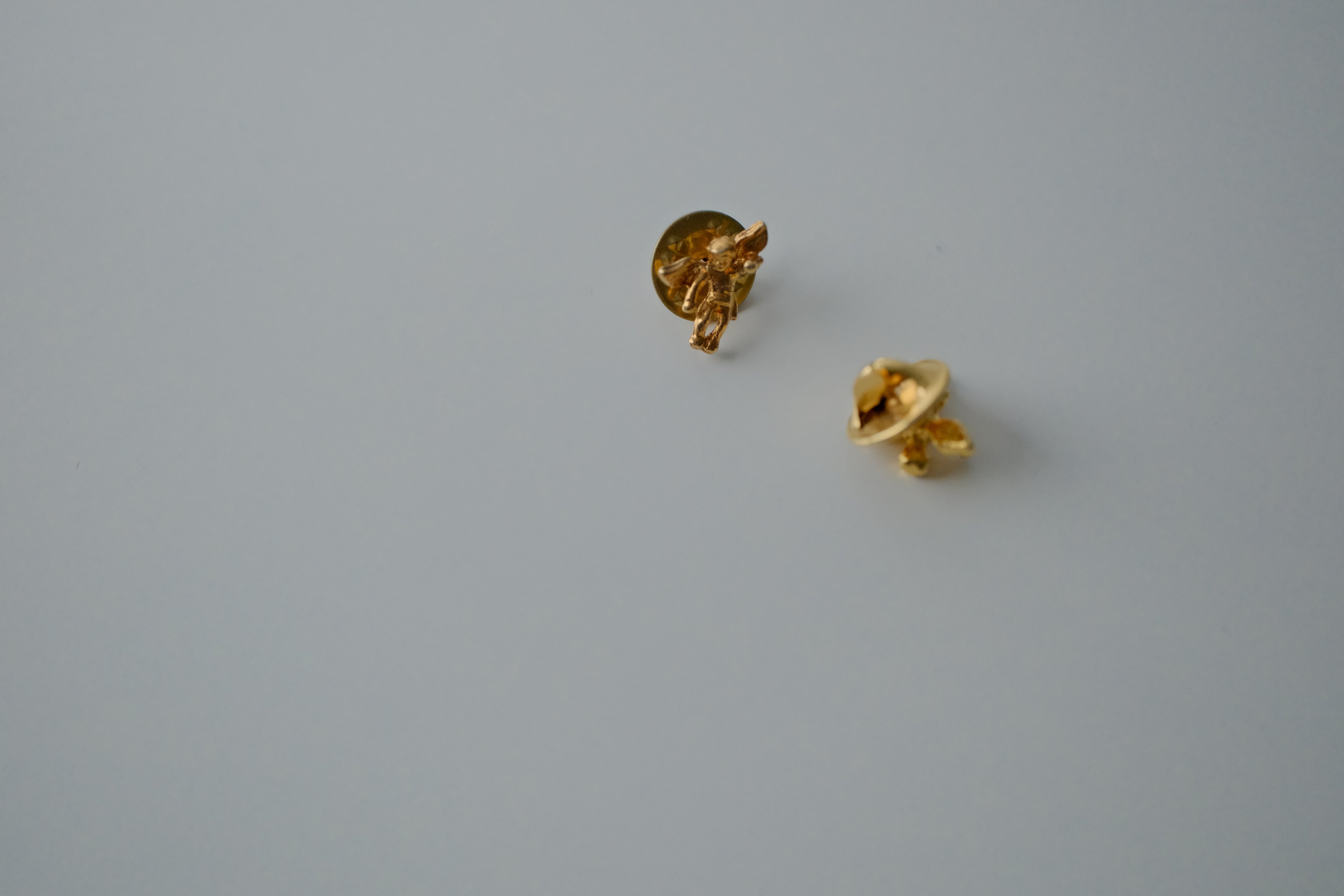 Vintage Angel Gold Tone Lapel