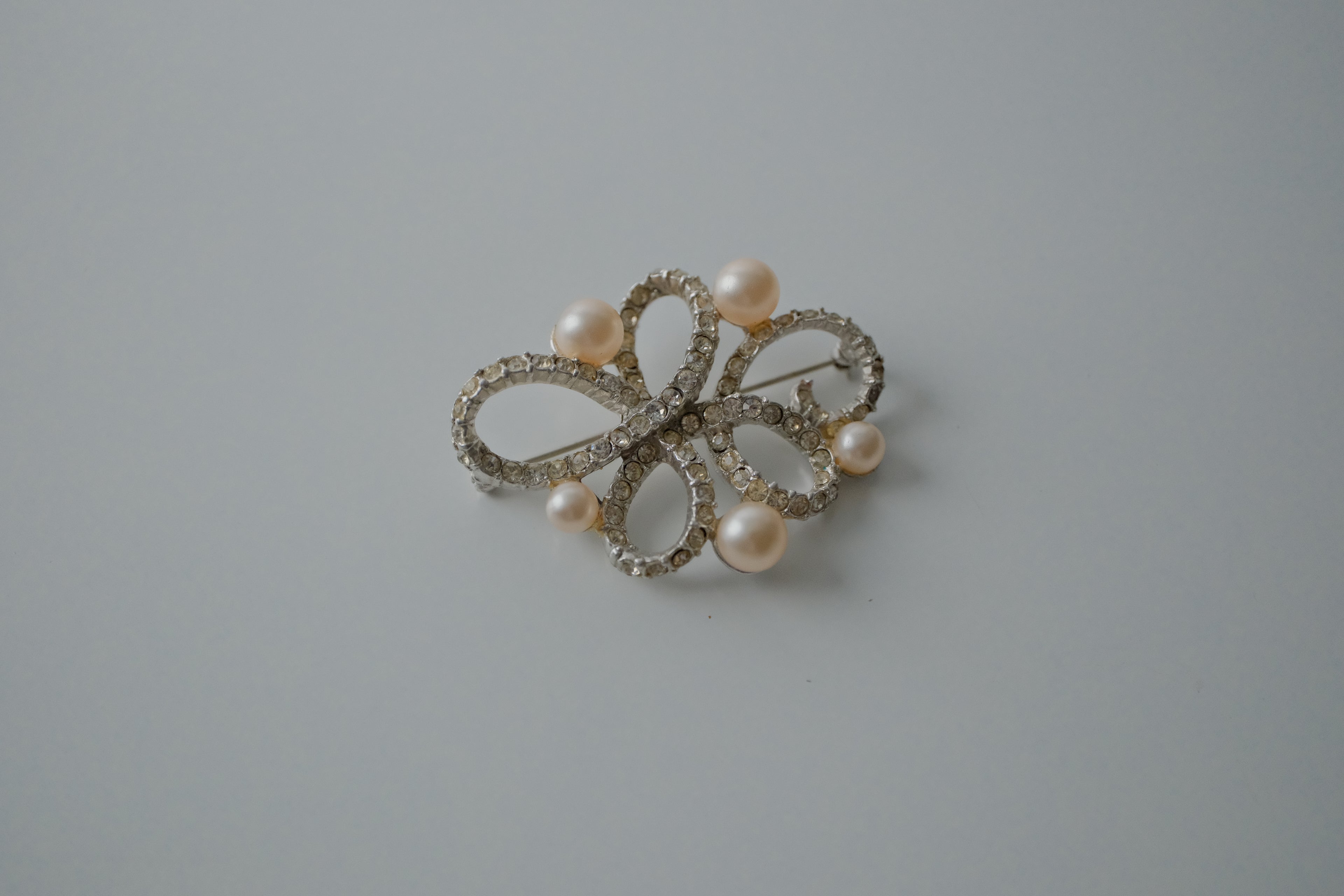 Vintage Knotted Pearl and Rhinestone Brooch