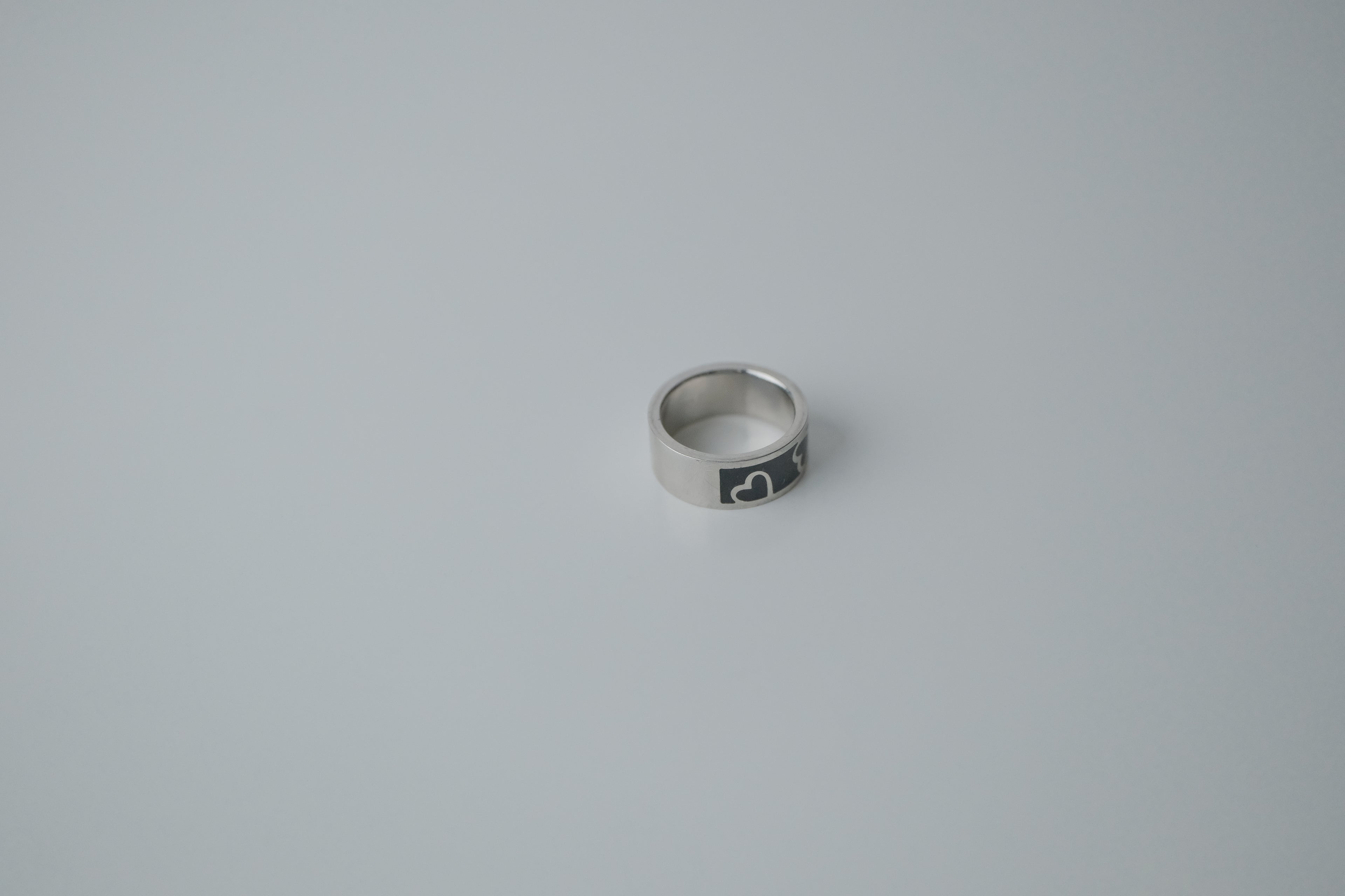 Double Heart Black Print Ring