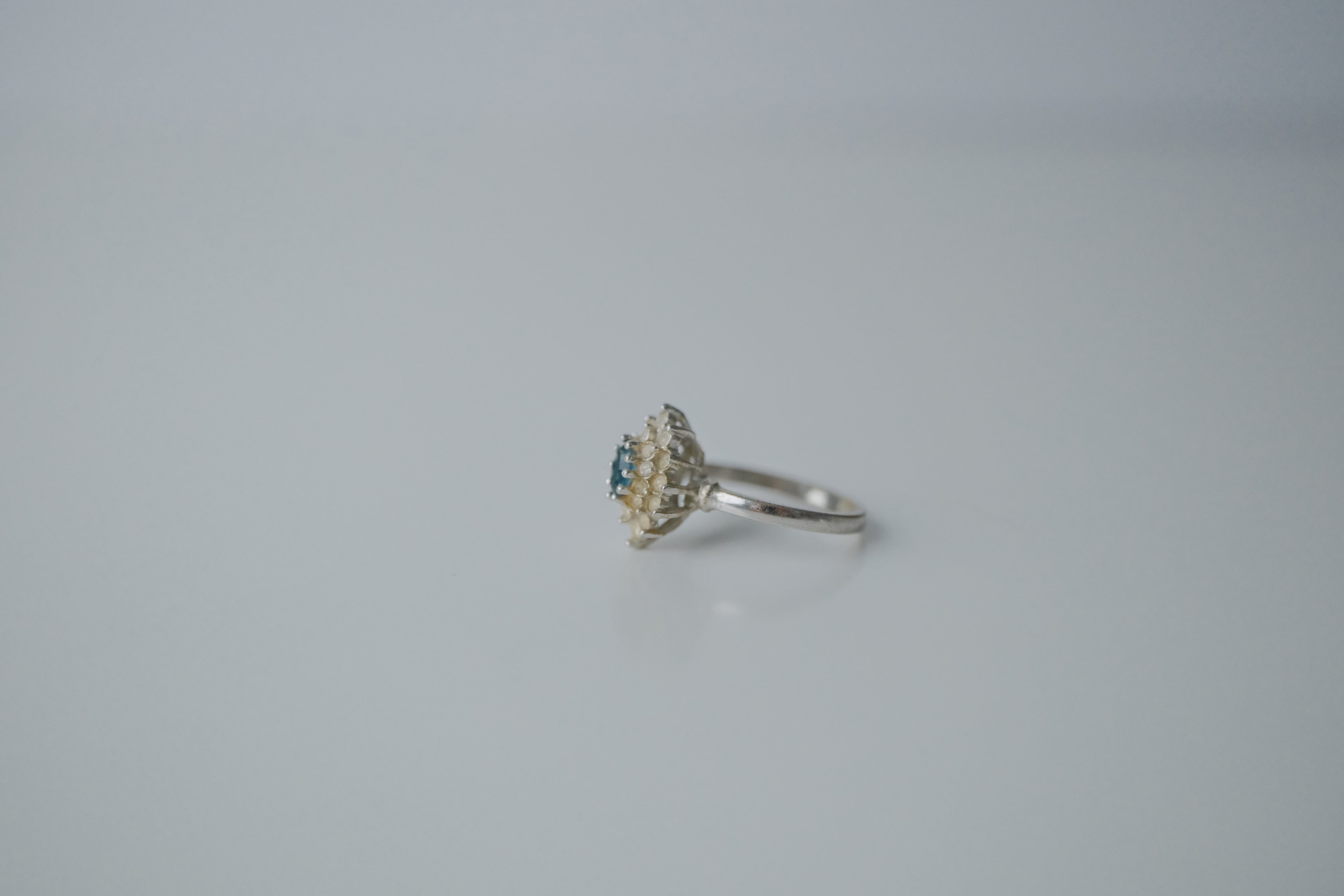Vintage 1970s 18K White Gold Cocktail Ring