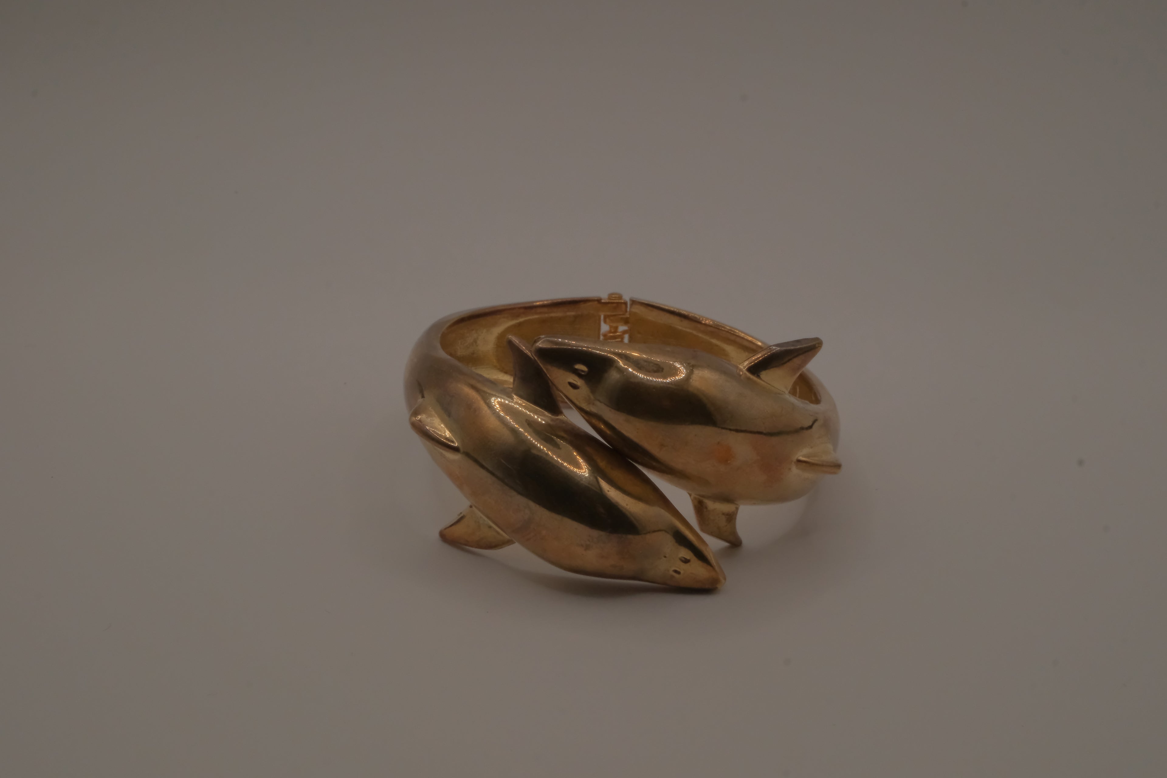 Vintage double dolphin open clasp bangle bracelet