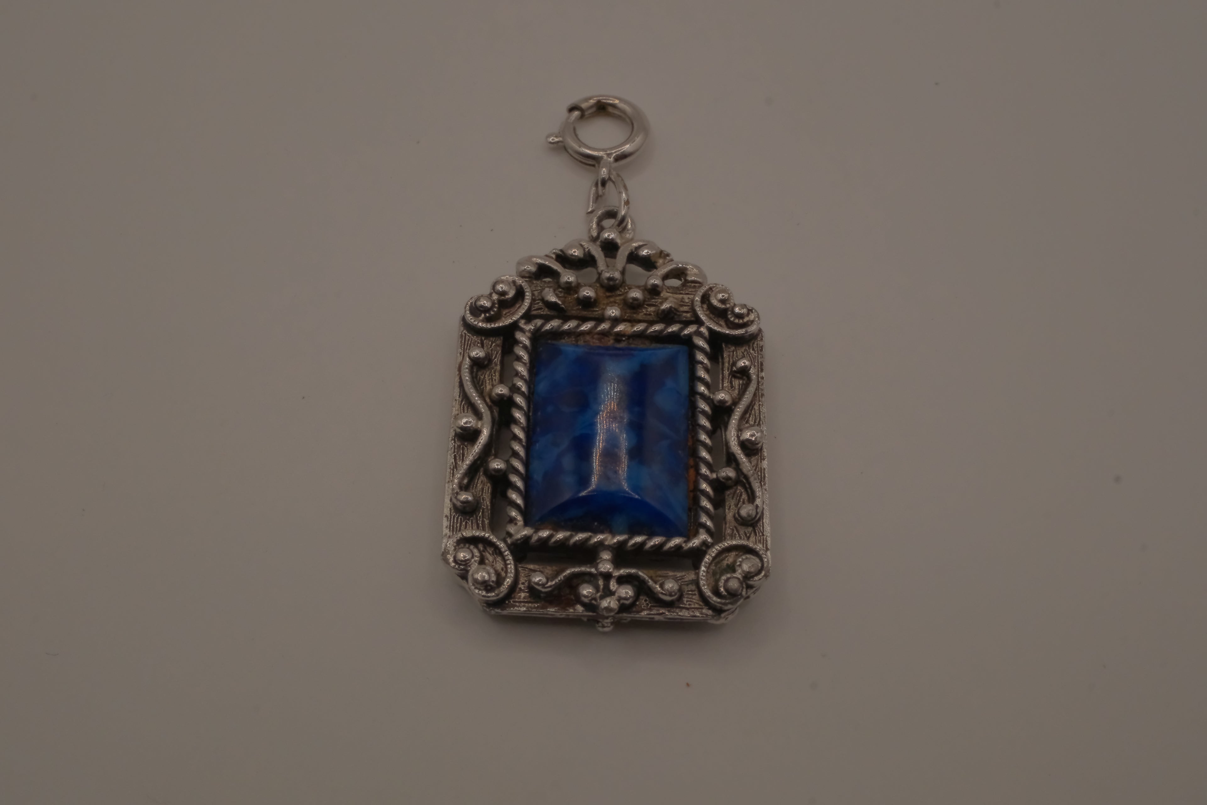 Sarah Cov "Roman Holiday" reversible pendant