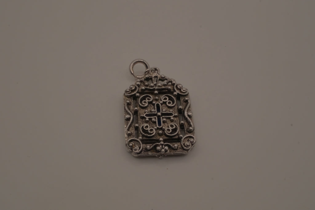 Sarah Cov "Roman Holiday" reversible pendant
