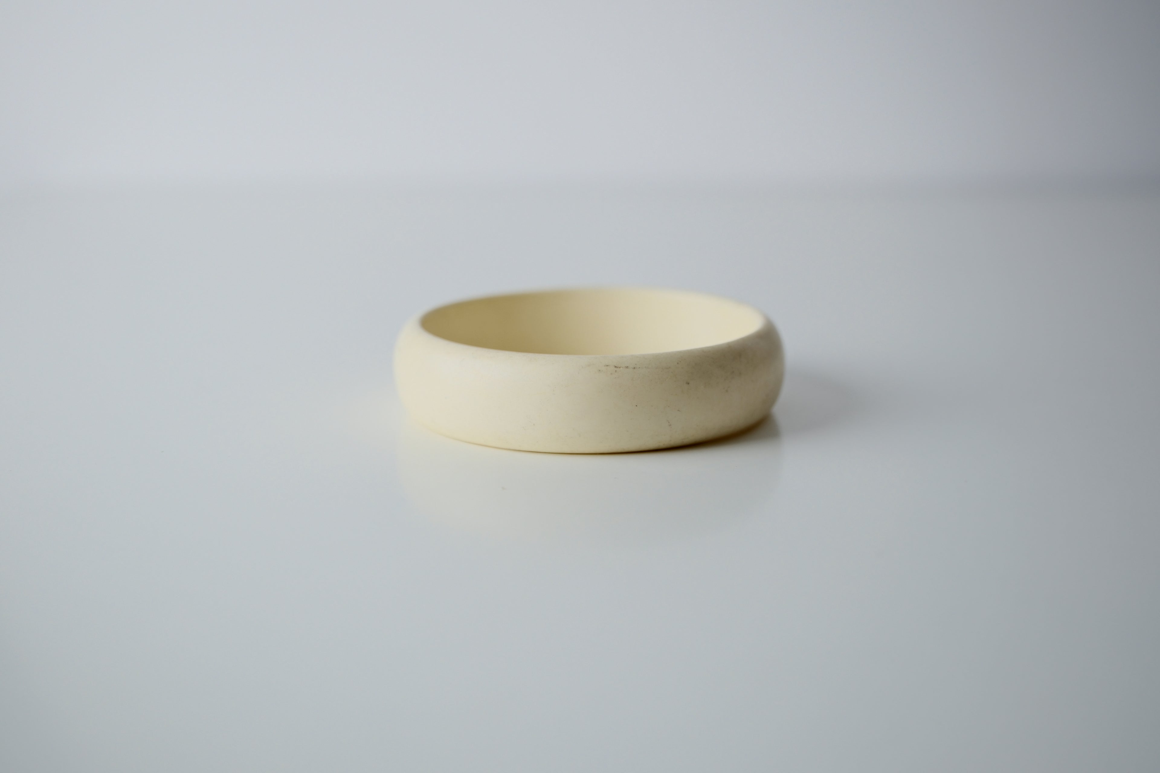 Vintage 1960s Beige Bangle
