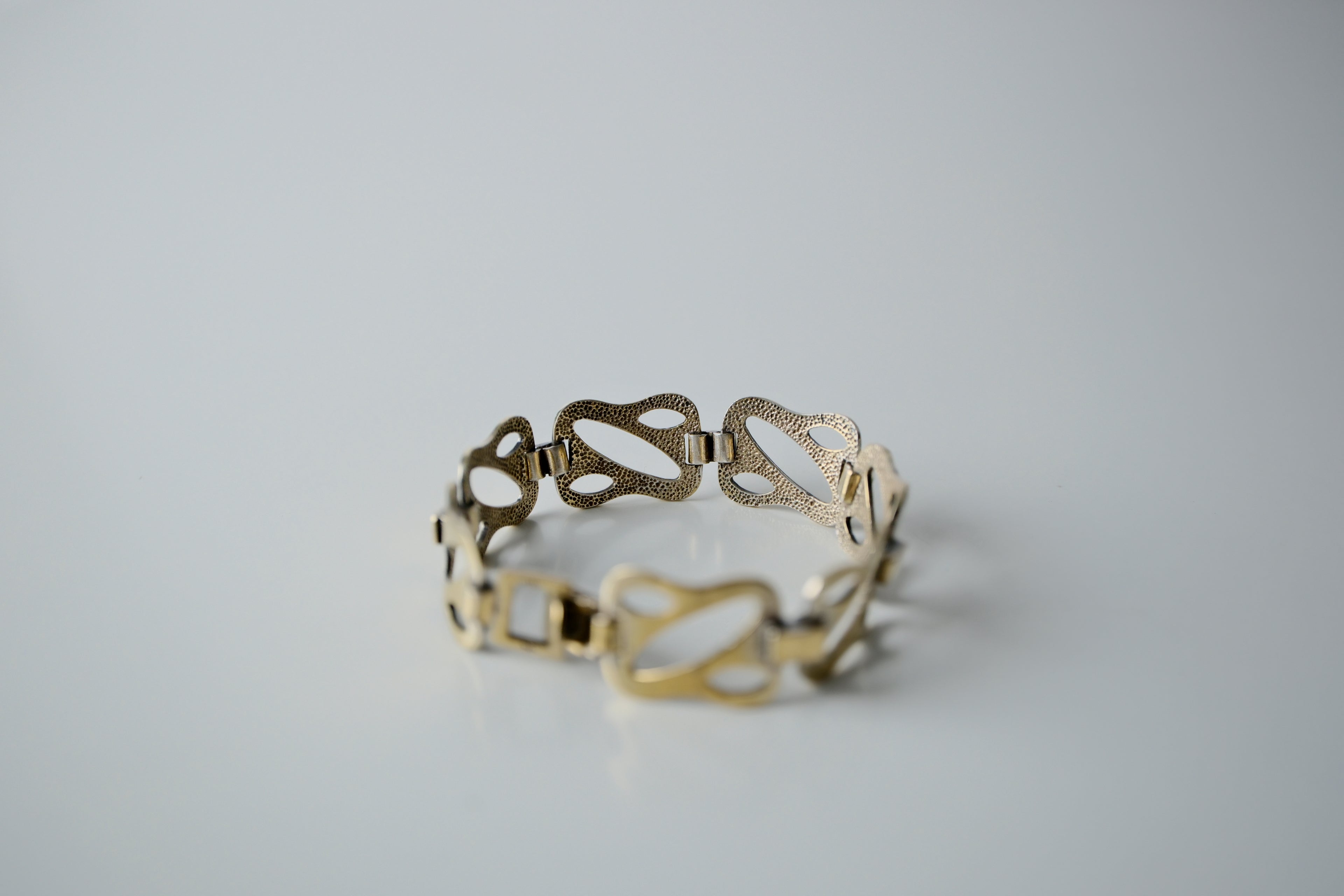 Vintage Sterling Silver Carved Link Bracelet